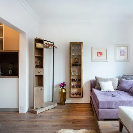 Apartment New, Stylish And Modern Studio, Free Parking *