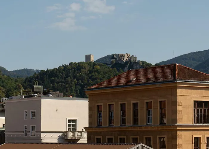 New, Stylish And Modern Studio, Free Parking